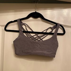Lululemon wild and free bra size 6